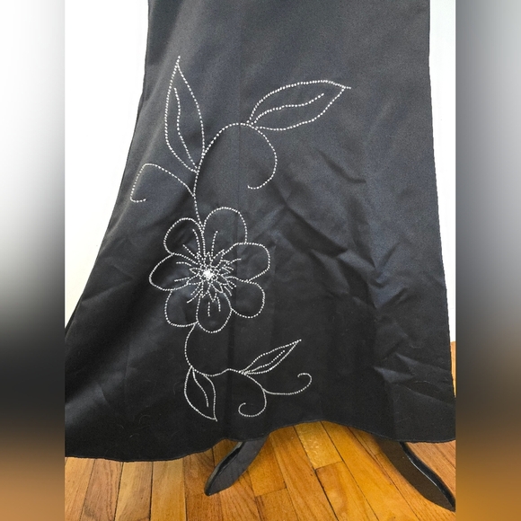 Windsor Satin Halter Maxi Dress Floral Beaded Lace Up Back Size 11 Y2K - Picture 4 of 12